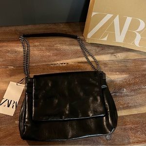 2023 Zara shoulder bag.